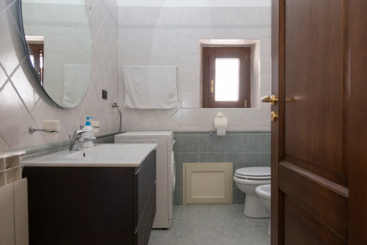 Modern bathroom