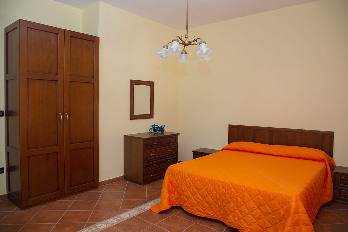 Spacious double bedroom